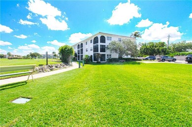41 High Point Cir S unit 303, Naples, FL 34103 - photo 2