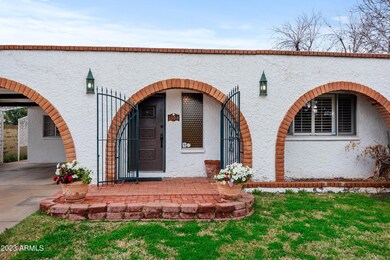 06-Front entry