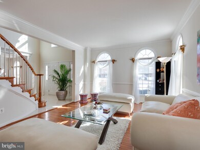 12715 Autumn Crest Dr, Herndon, VA 20171 - photo 4