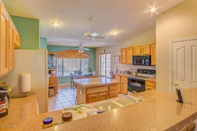 4 Kitchen & Breakfast Nook 1