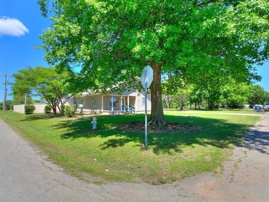 601 N Mckinley Ave, Shawnee, OK 74801 - photo 3