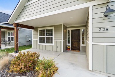 05-Front entry