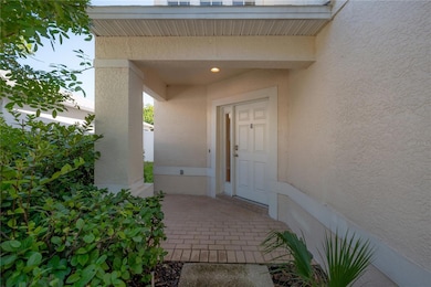 7808 Carriage Pointe Dr, Gibsonton, FL 33534 - photo 6