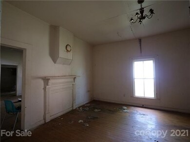 622 Armfield St, Statesville, NC 28677 - photo 5