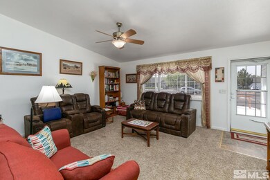 4044 Raven Dr, Fallon, NV 89406 - photo 5