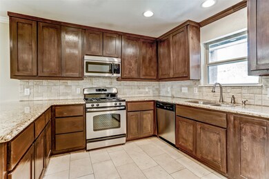 2326 Lamonte Ln, Houston, TX 77018 - photo 5