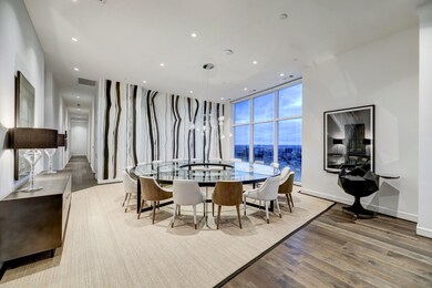 Entertainers dream dining room, can seat 16 people