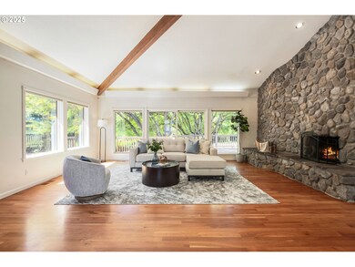 Living Room-Vaulted Ceilings