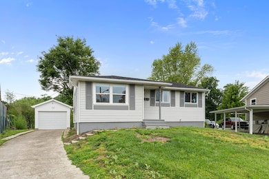 4071 Lynward Rd
