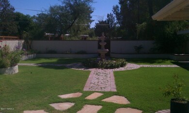 Courtyard and fountain area