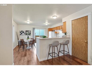 6303 SE Woodstock Blvd unit 1-4, Portland, OR 97206 - photo 6