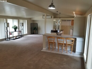 Living Room/Dining Room