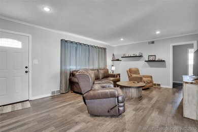 1112 N Meadow Dr, Ardmore, OK 73401 - photo 7