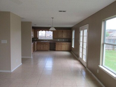 1334 Kokopelli Dr, Edinburg, TX 78541 - photo 4