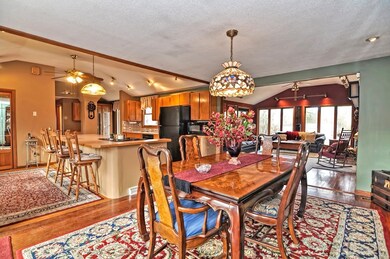 16 Seconset St, Worcester, MA 01602 - photo 4