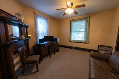 Large floor plan of living room perfect for any si