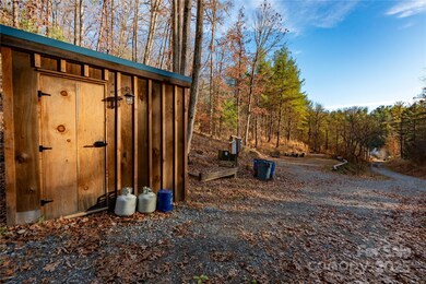 726 Lower White Oak Rd, Marshall, NC 28753 - photo 2