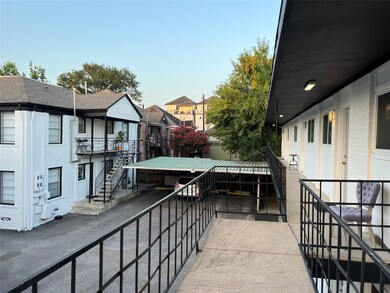 1851 W Main St unit 3, Houston, TX 77098 - photo 3