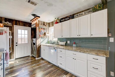 9985 S Fm 730, Boyd, TX 76023 - photo 4