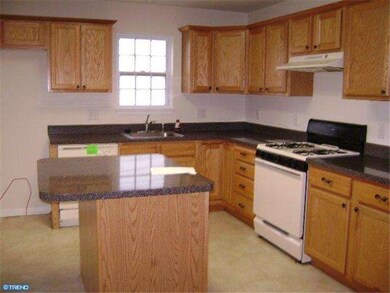 751 Valley Green Ave, Woodbury, NJ 08096 - photo 2