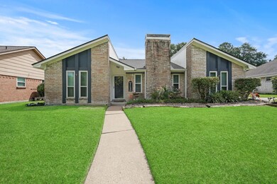 5419 Appleblossom Ln, Friendswood, TX 77546 - photo 2