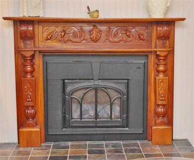 268 Silver Ln, Vernon, VT 05354 - photo 2