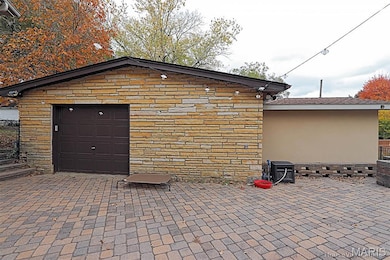 333 E Maple St, Scott City, MO 63780 - photo 6