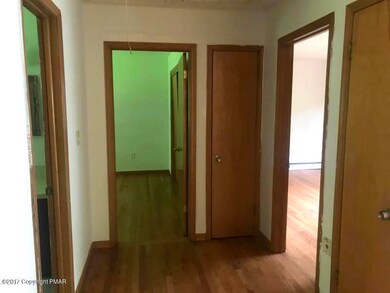 121 Lenape Trail, Mount Bethel, PA 18343 - photo 6