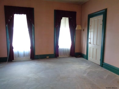 9 Essex St, Albany, NY 12206 - photo 5