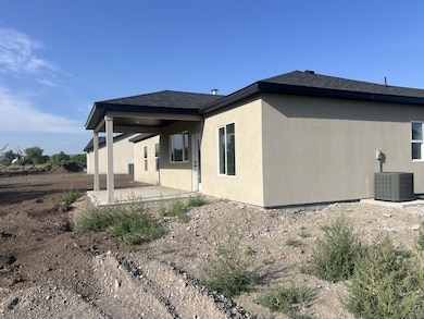 658 N Kaycie Ln, Panguitch, UT 84759 - photo 3