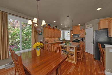 unlisted-address, Bend, OR 97701 - photo 4