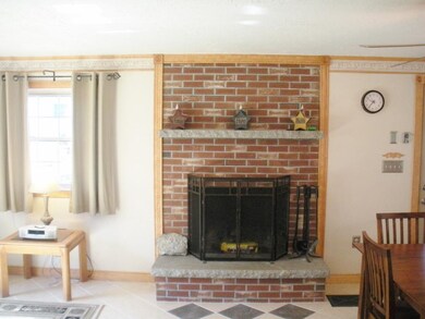 36 Waterville Dr, MerriMacK, NH 03054 - photo 5