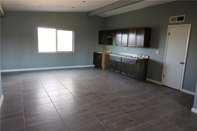 10435 Tomwood Ave, El Paso, TX 79925 - photo 5