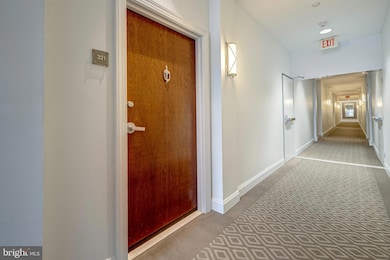 The Mercer Condominium unit 321, Reston, VA 20191 - photo 2