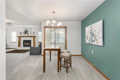 514 S Saturn Dr, Raymore, MO 64083 - photo 7