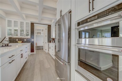 327 Daley St, Edmonds, WA 98020 - photo 6