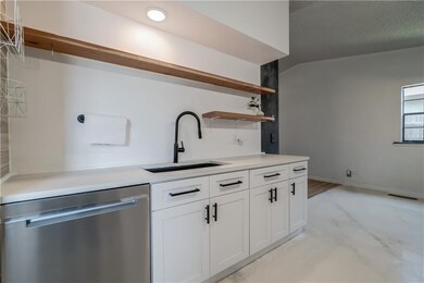 713 Lapwing Rd, Edmond, OK 73003 - photo 5