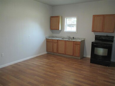 104 May Ave, Cleburne, TX 76031 - photo 7