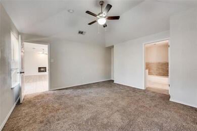 212 N Roe St, Fort Worth, TX 76108 - photo 3