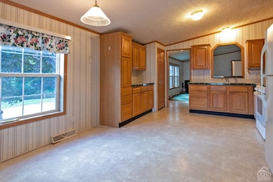 7139 Albany Post Rd unit 10, Rhinebeck, NY 12572 - photo 7