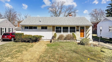 904 Pauline Ave, Columbus, OH 43224 - photo 2