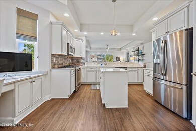 06-Kitchen