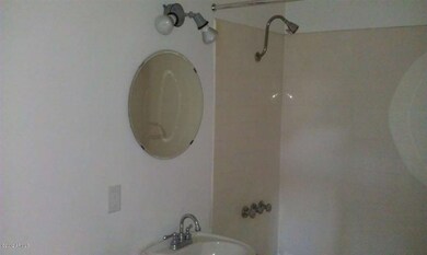 Mariana - Bath (1)