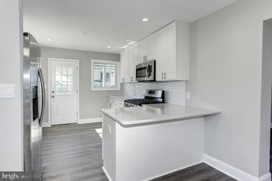 405 Saint Margarets Dr, Capitol Heights, MD 20743 - photo 7