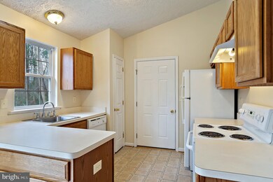 9614 Cortland Ln, Dunkirk, MD 20754 - photo 6