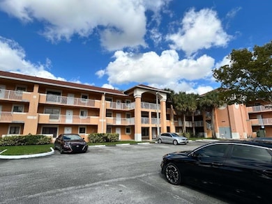 6900 SW 39th St unit 305J, Davie, FL 33314 - photo 4