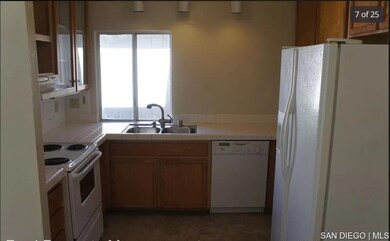 2033 Red Coach Ln, Encinitas, CA 92024 - photo 7