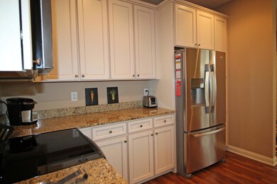 Wood laminate flooring
