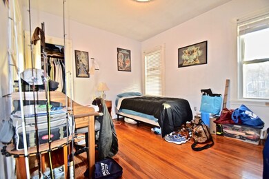 9 Mulford St unit 3, Brookline, MA 02445 - photo 4