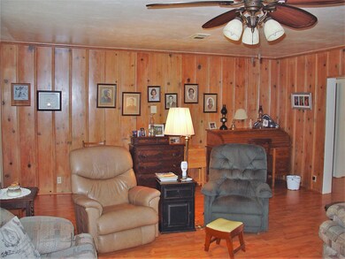 1403 Penick Rd, Waller, TX 77484 - photo 5